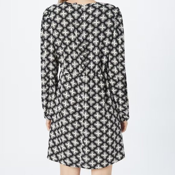 Pieces Sally Black print V-neck Printed Mini Dress/NWT/S - Picture 6 of 15